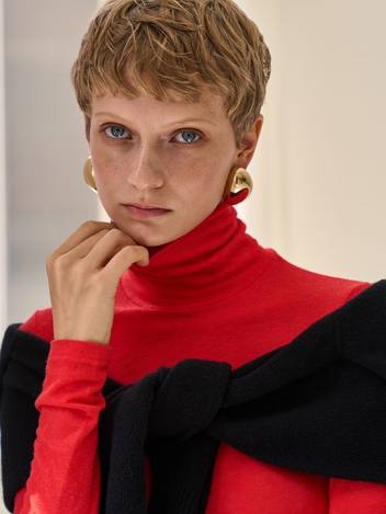 wool turtleneck top _ red