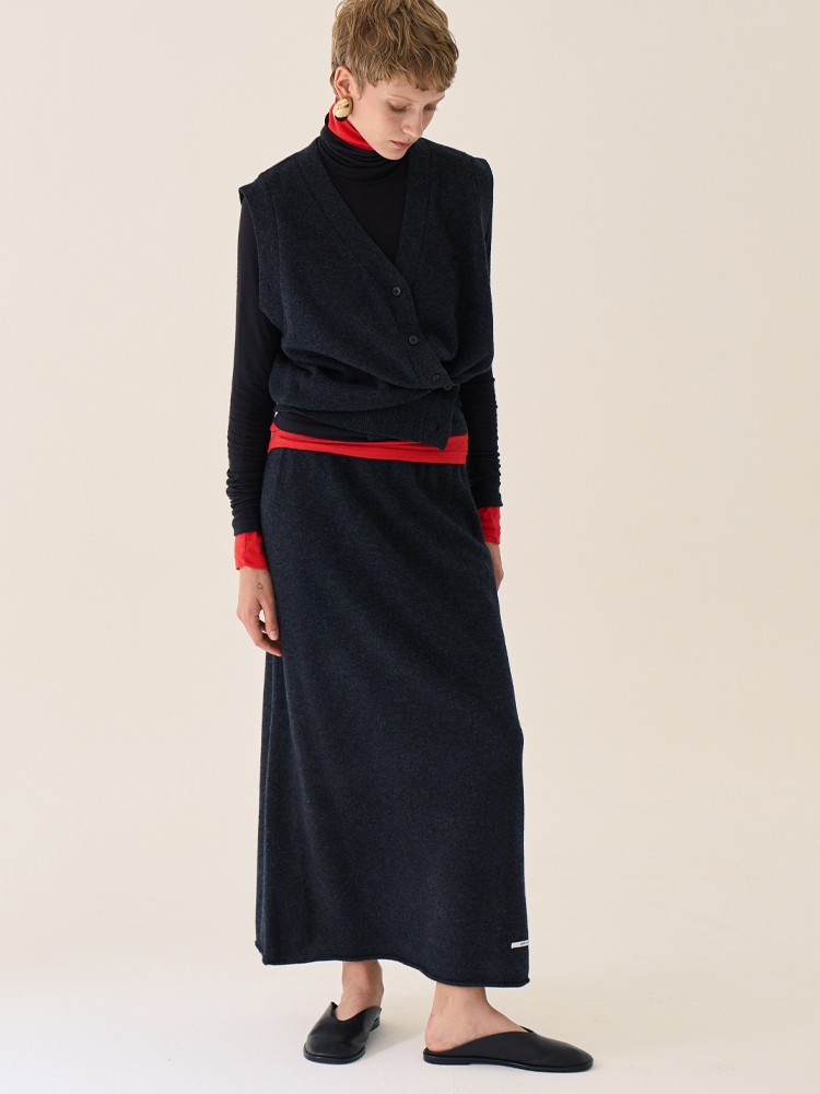 Merino Wool Long Slim Skirt _ Charcoal