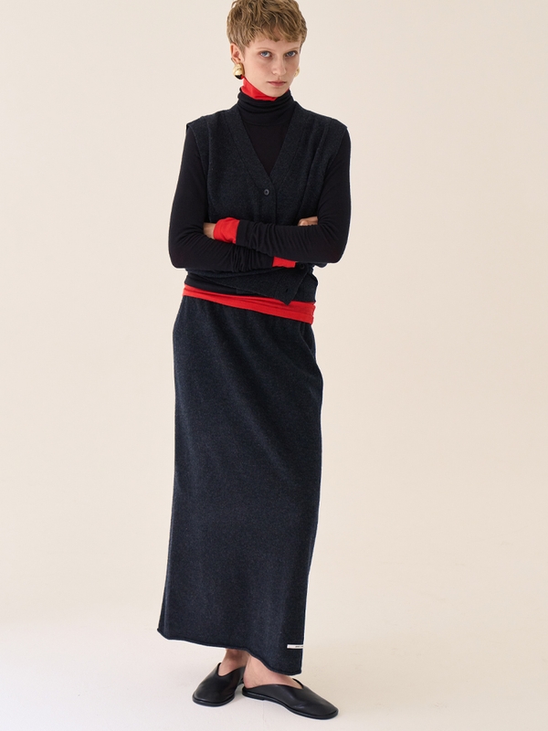 Merino Wool Long Slim Skirt _ Charcoal