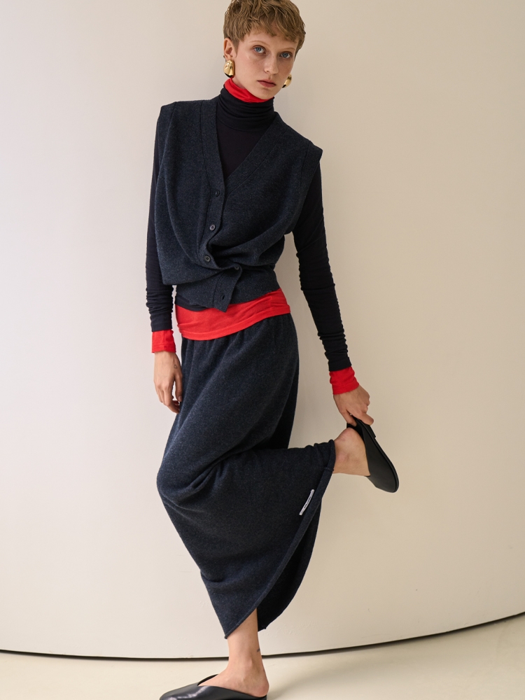 Merino Wool Long Slim Skirt _ Charcoal