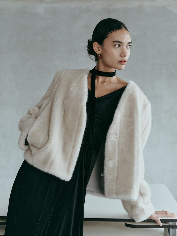 IT_Elegant soft fur jacket_IVORY