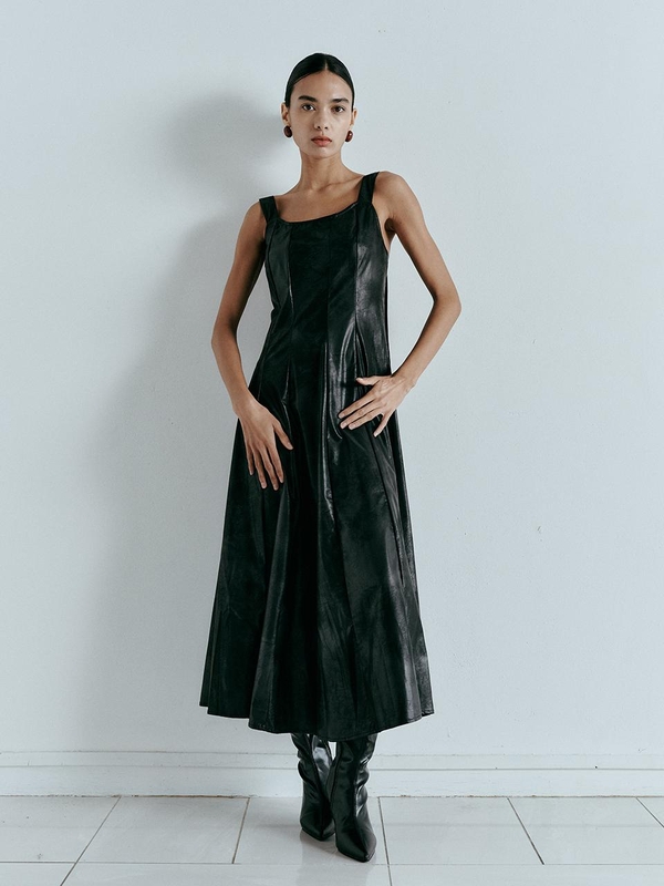 IT_Romantic leather dress_BLACK