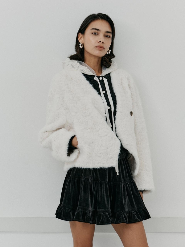 IT_Winter v-neck fur jacket_IVORY