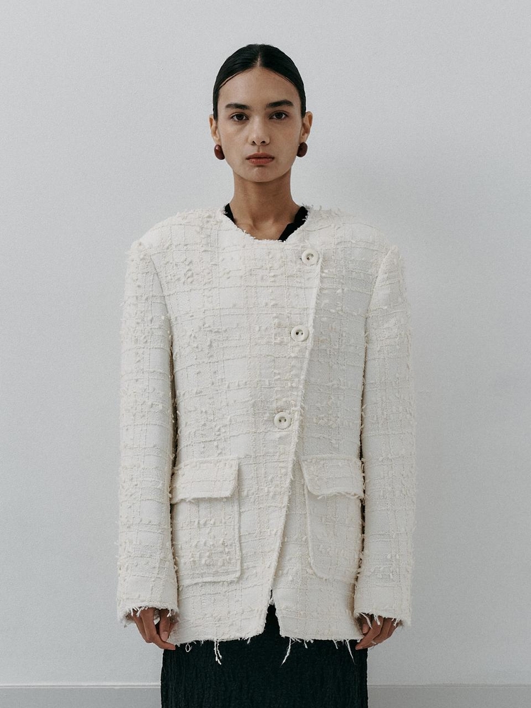 IT_Bevel ivory loose jacket