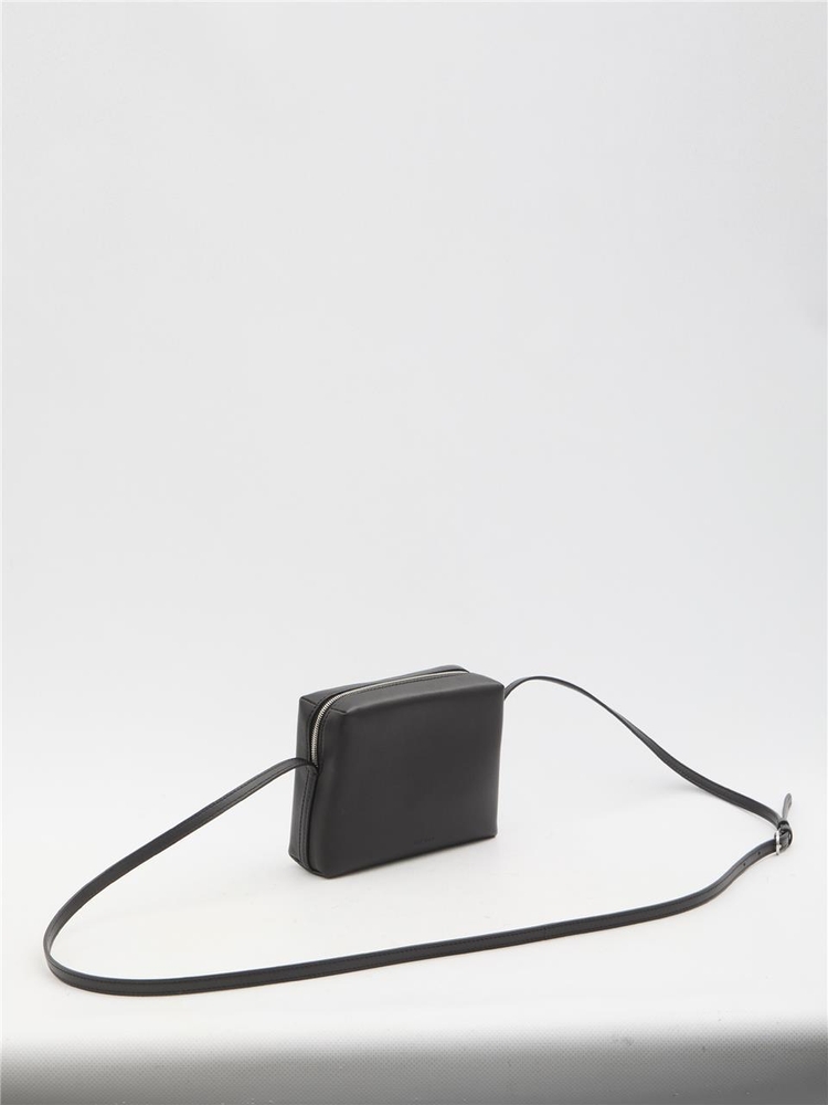 더 로우 FW24 Regent crossbody bag W1720_L108_BLANS BLACK