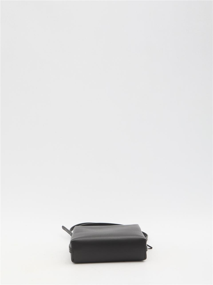 더 로우 FW24 Regent crossbody bag W1720_L108_BLANS BLACK