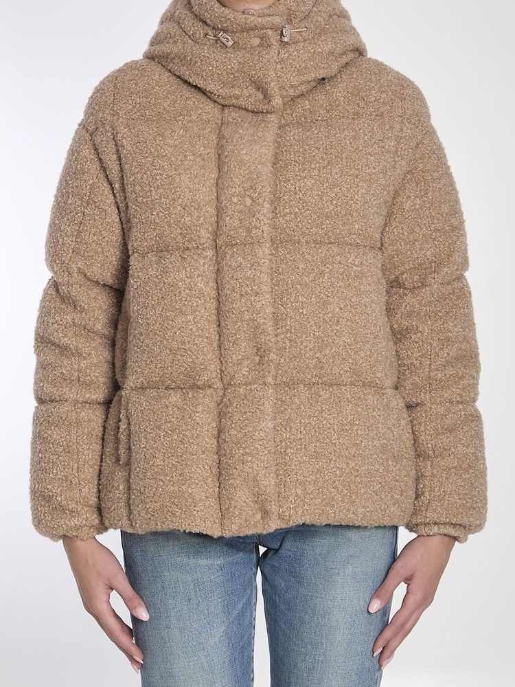 몽클레르 FW24 Paranas short down jacket 1A00163_89AQQ_26B BEIGE