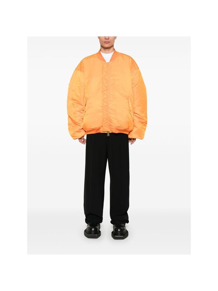 베트멍 SS25 Outerwear Vetements UA66JA300E  1307 One Color