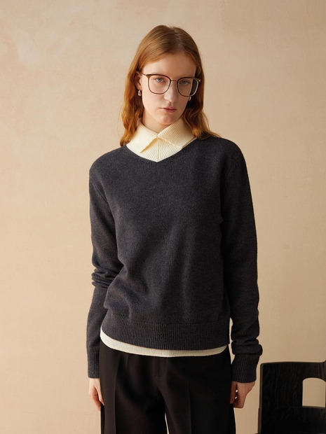 BA_Contrast fake two-piece knit sweater