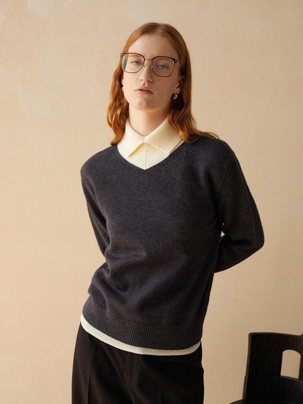 BA_Contrast fake two-piece knit sweater