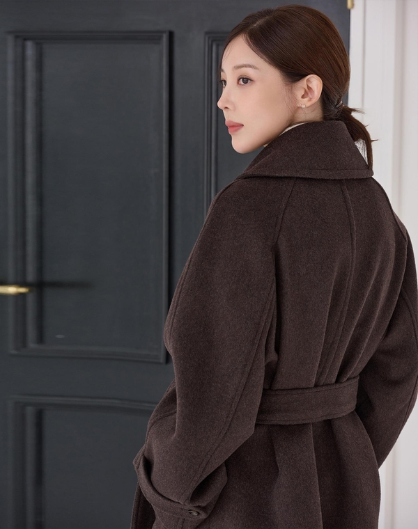 WIDE COLLAR WOOL HALF COAT BROWN 와이드 카라 울 하프 코트 브라운