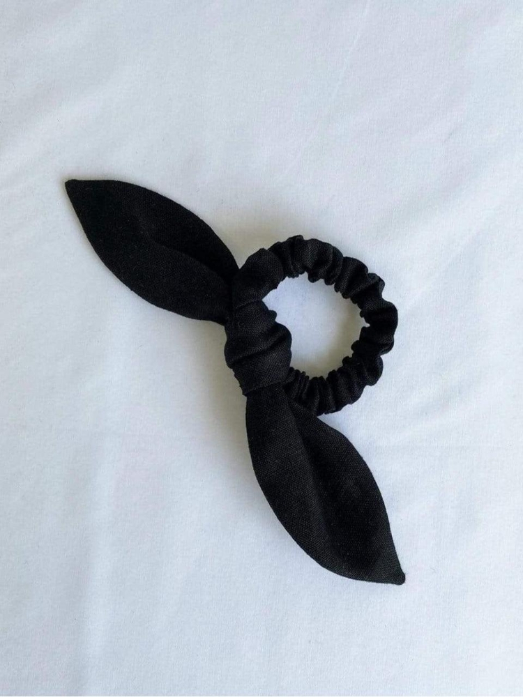 Bow-Tie Bunni Scrunchie Black Linen