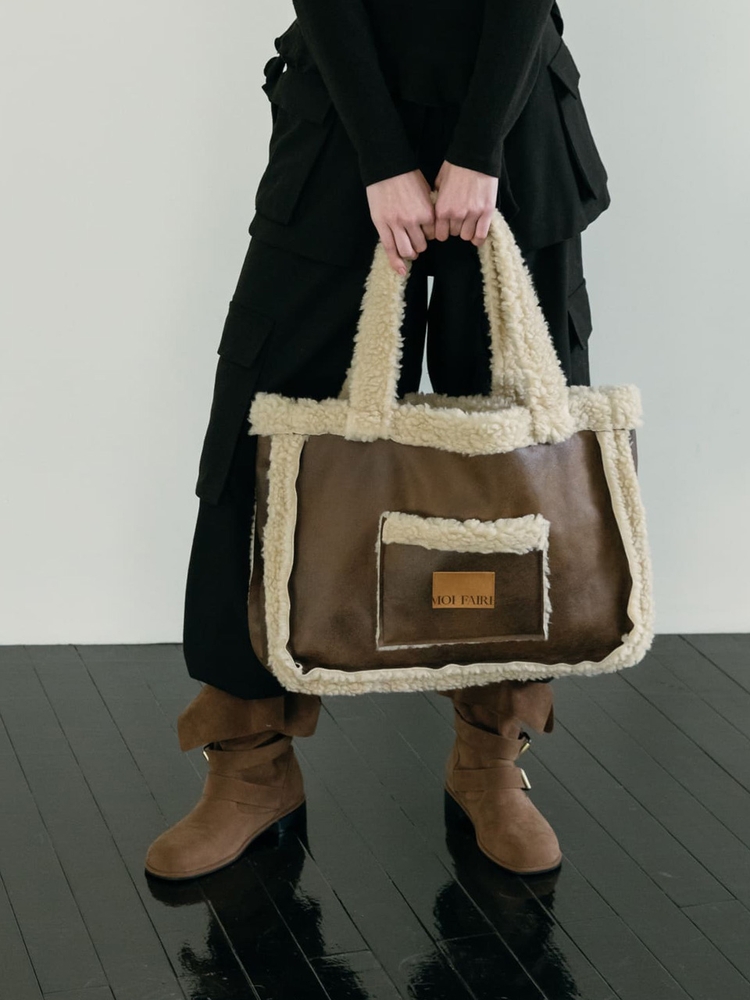 SHEARLING MUSTANG BAG / BROWN