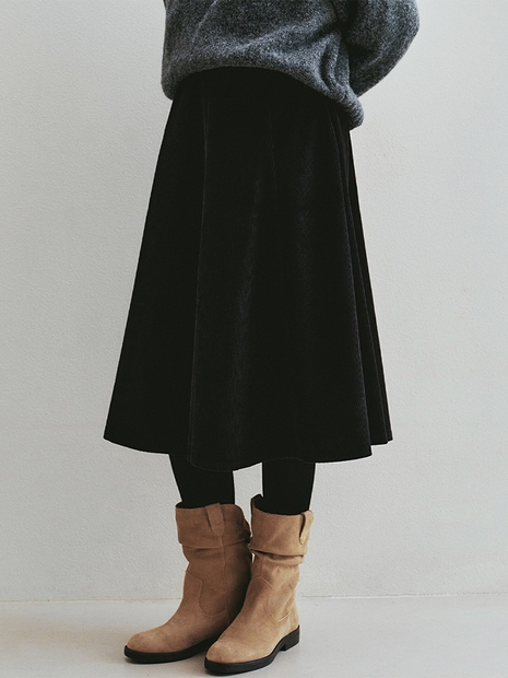 Volume Corduroy Flare Midi Skirt (Black)