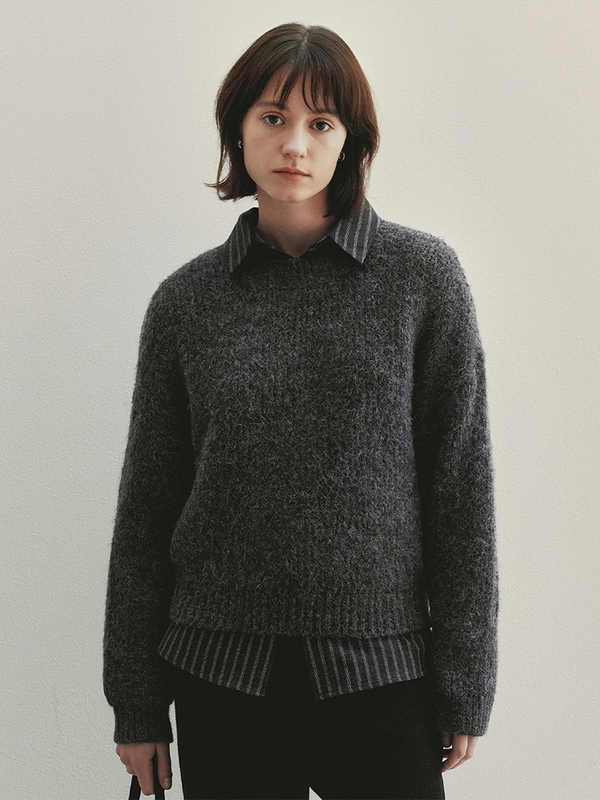 Regular Soft Wool Pullover (Charcoal)