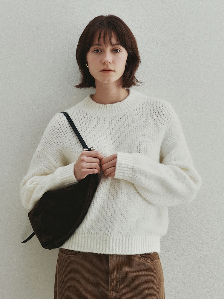 Regular Soft Wool Pullover (Ivory)