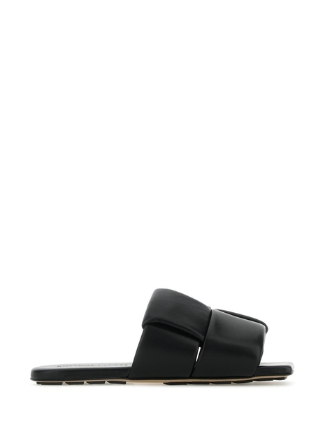 보테가베네타 FW23 BOTTEGA VENETA SLIPPERS 741259VBSD0 1000 Black