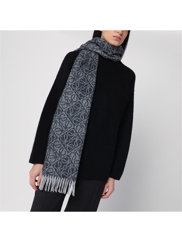 로에베 SS25 Loewe Grey Anagram wool and cashmere scarf F811SS1X01WO Grey