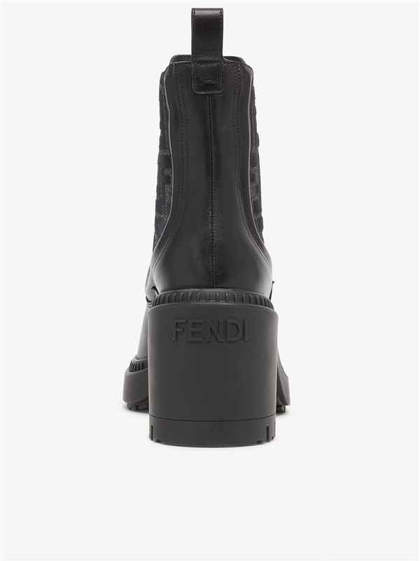 펜디 FW24 BIKER BOOTS 8T8471 AQ60 Black