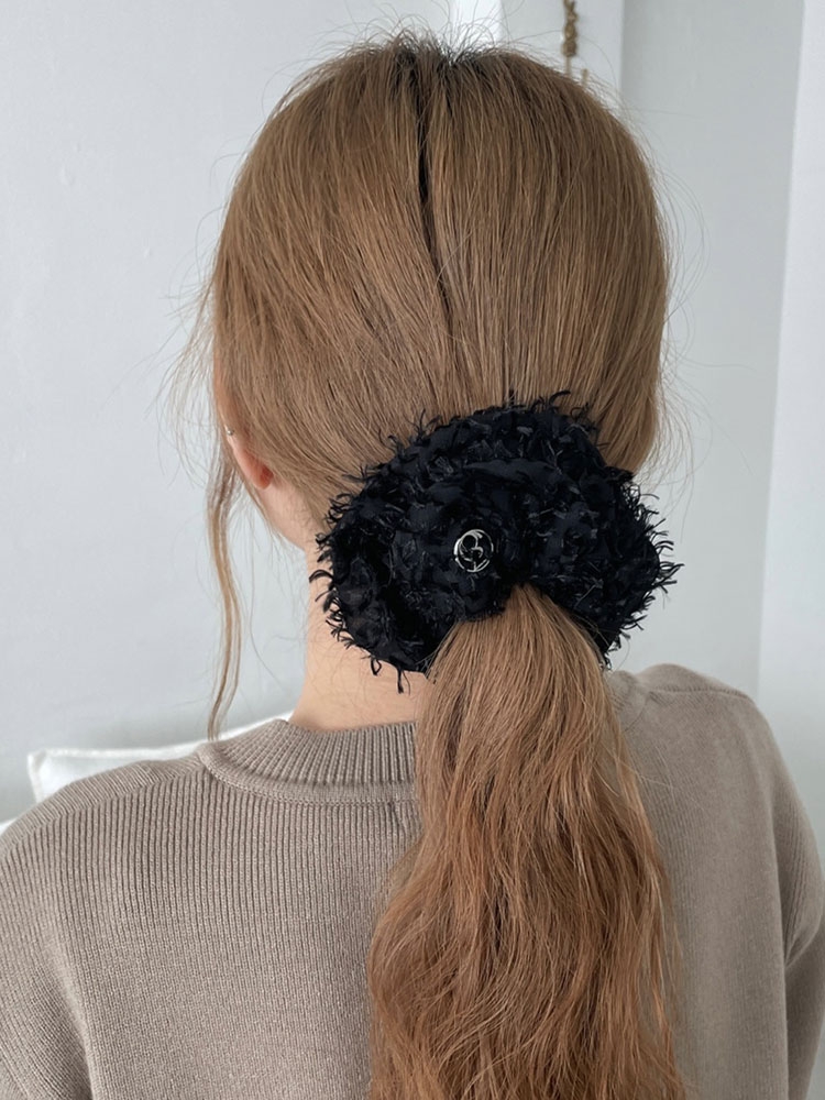 Feather Symbol Scrunchie (Black)