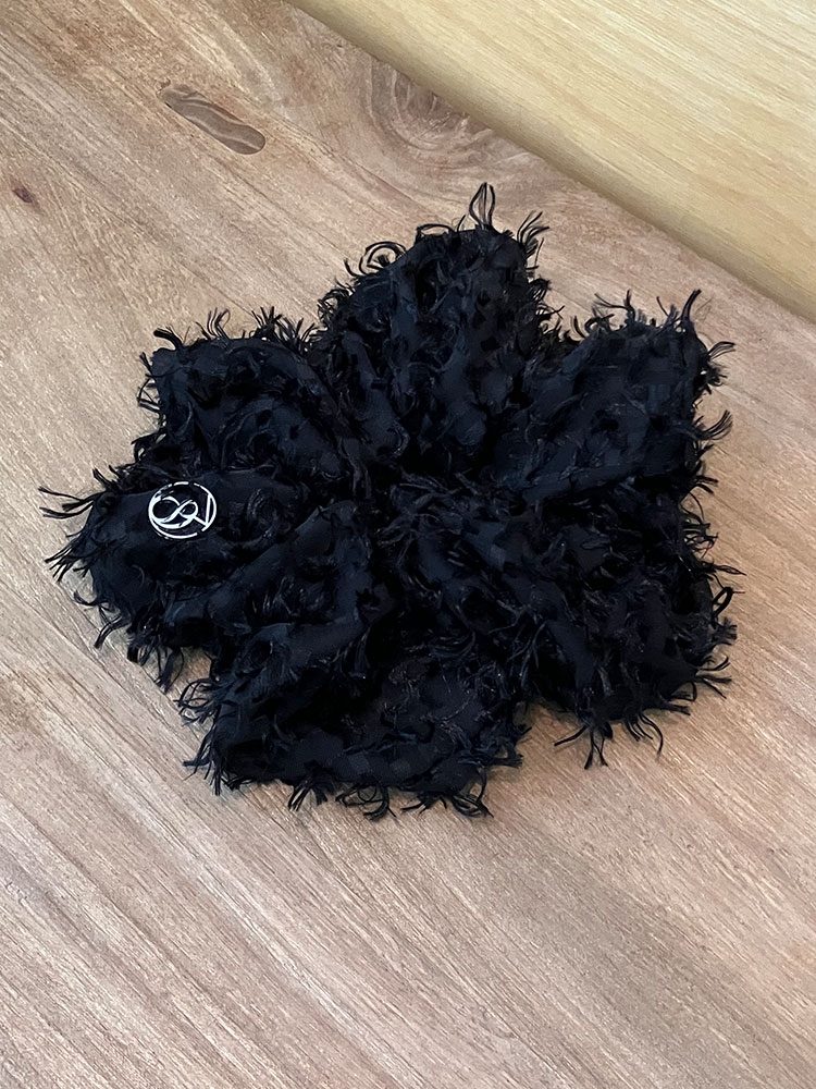 Feather Symbol Scrunchie (Black)