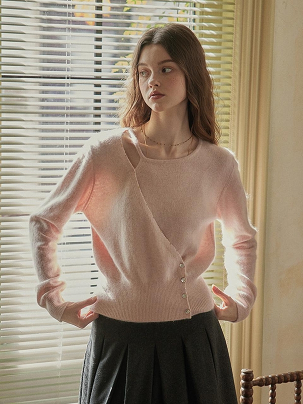 12/04 예약배송_PM_Cut-out button knit top_2color