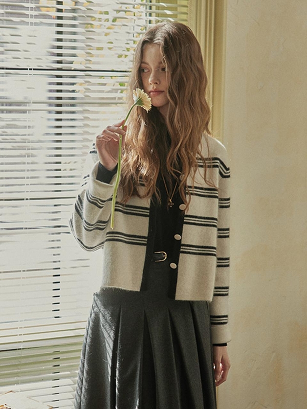 PM_Contrast round neck striped cardigan