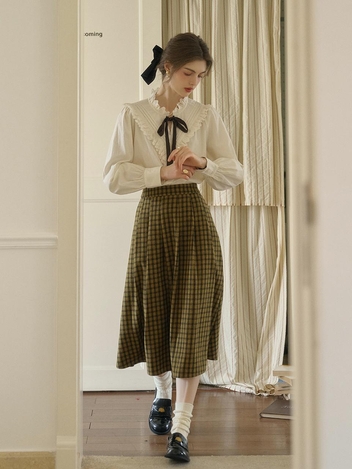 11/29 예약배송_SR_Vintage check wool skirt