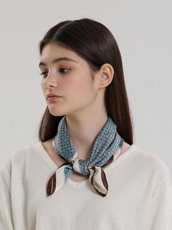 GRID PATTERN SCARF_SKY BLUE