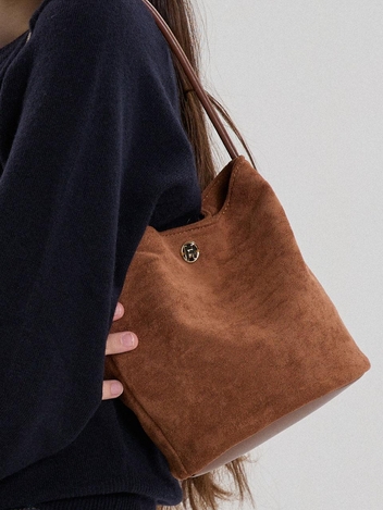 SUEDE BUCKET BAG_BROWN