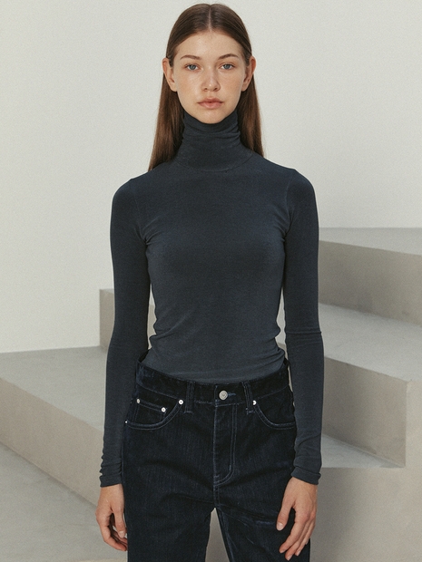 essential roll-neck top (charcoal)