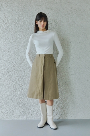 FRONT TUCK MID SKIRTS / BEIGE