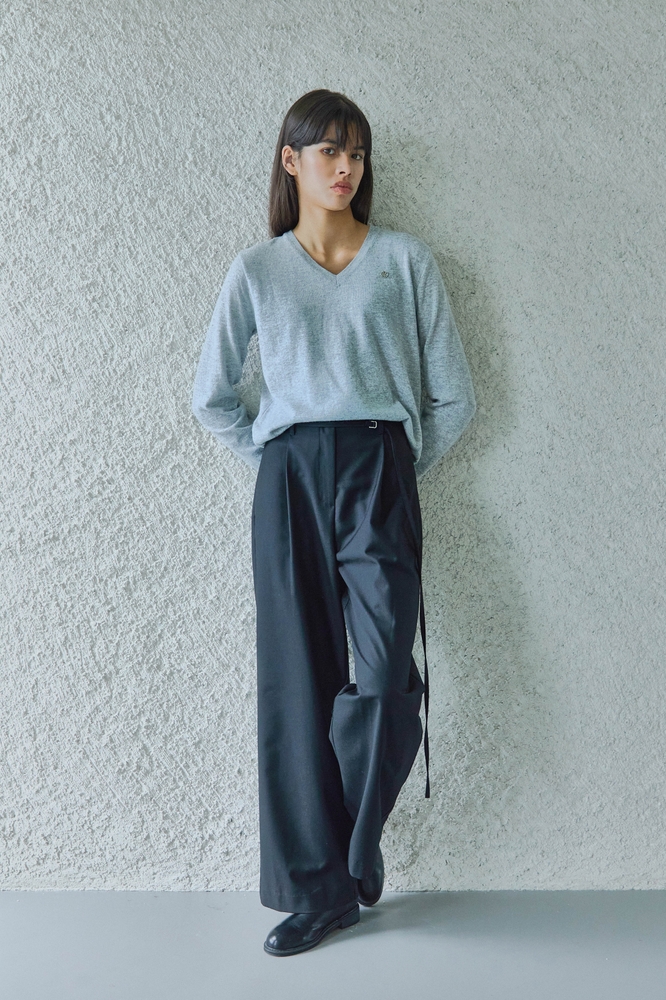 WIDE TUCK BELTED PANTS / CHARCOAL