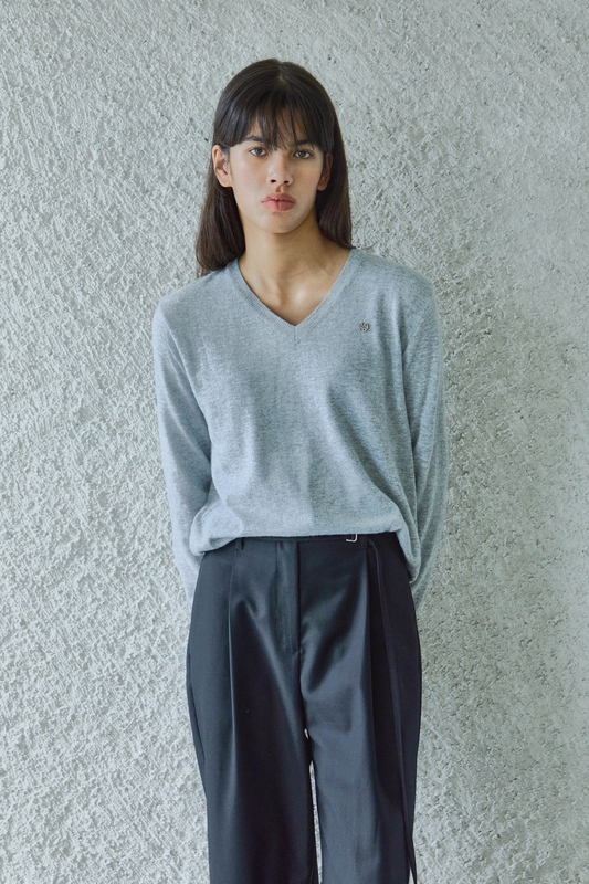 WIDE TUCK BELTED PANTS / CHARCOAL