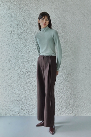 WIDE TUCK BELTED PANTS / DARK BROWN