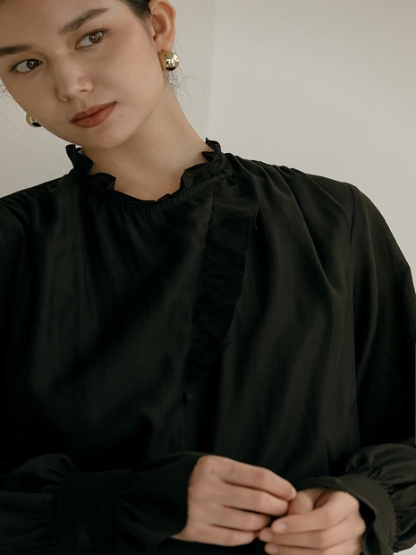 Trimming Frill Blouse _ Black