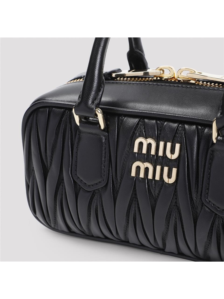 미우미우 SS25 Miu Miu Matelasse Leather Handbag 5BB142VOON.AN88 Black