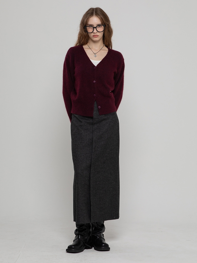 WOOL  V NECK  STANDARD KNIT CARDIGAN WINE