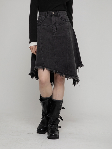 UNBALANCE CUT DENIM FLARE MIDI SKIRT BLACK