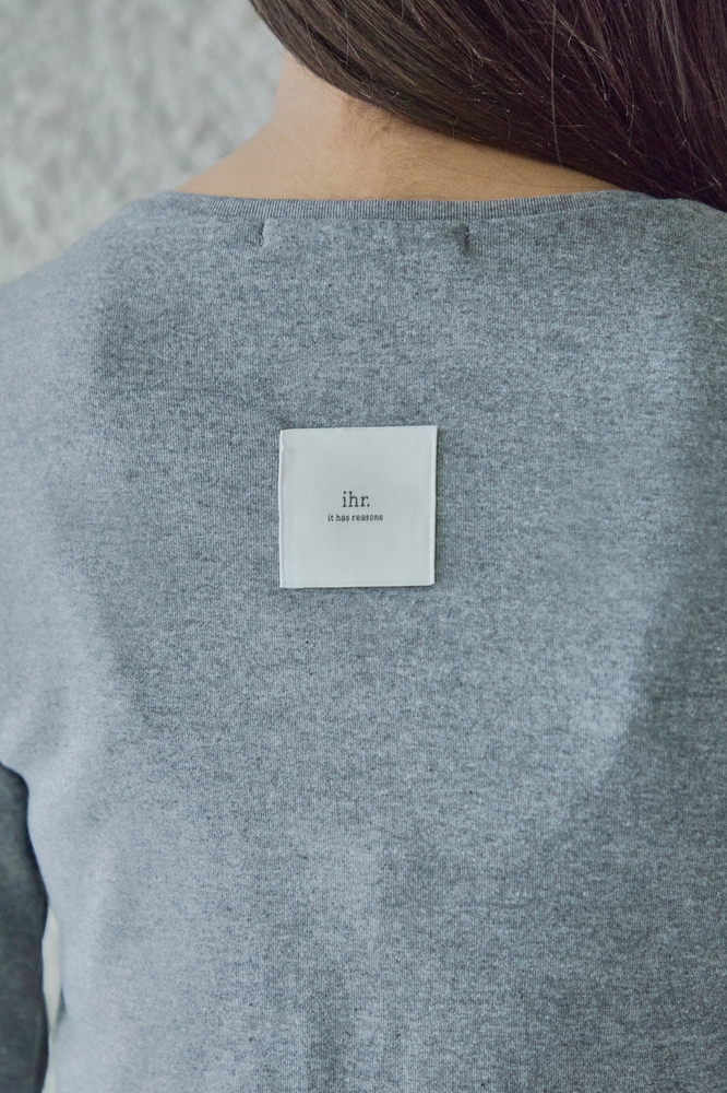 SOLID LONG SLEEVE T-SHIRTS /  GREY