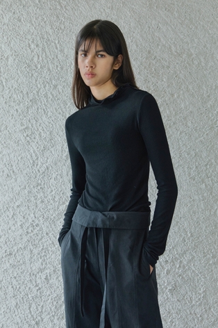 SIDE BUTTON DETAILED LONG SLEEVE T-SHIRTS /  BLACK