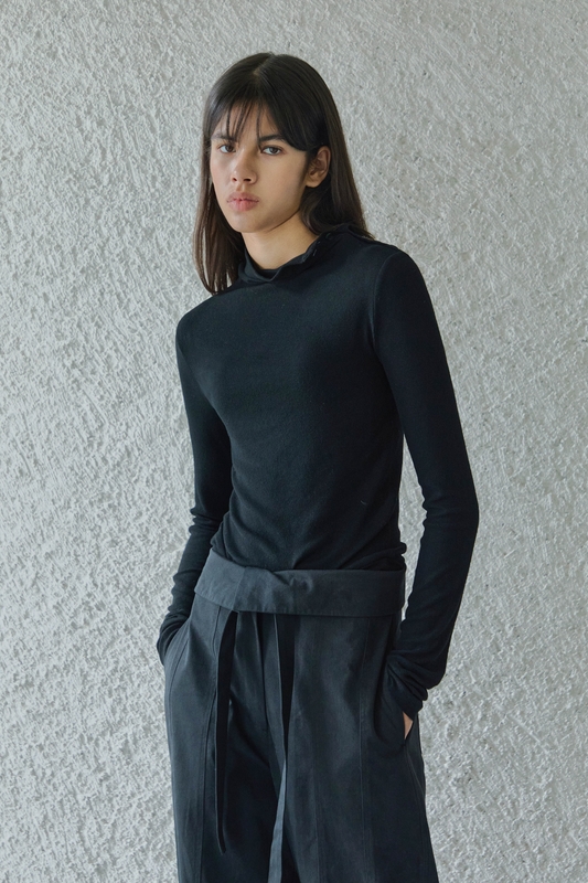 SIDE BUTTON DETAILED LONG SLEEVE T-SHIRTS / BLACK