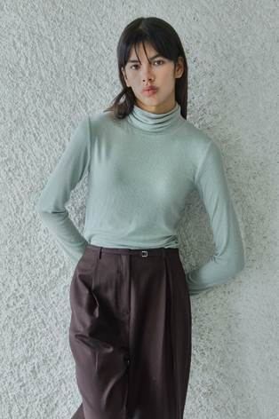 BUTTON DETAILED TURTLE-NECK / MINT