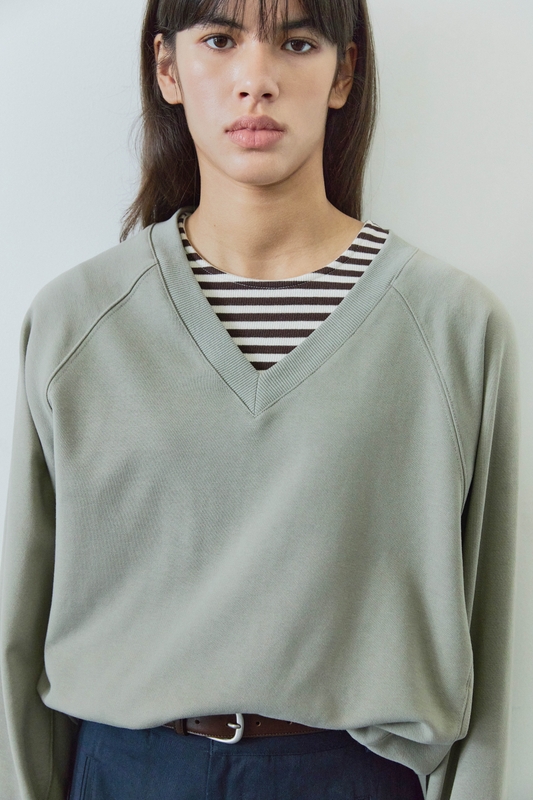 V-NECK SWEAT SHIRTS / KHAKI