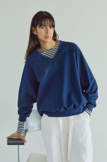 V-NECK SWEAT SHIRTS / NAVY