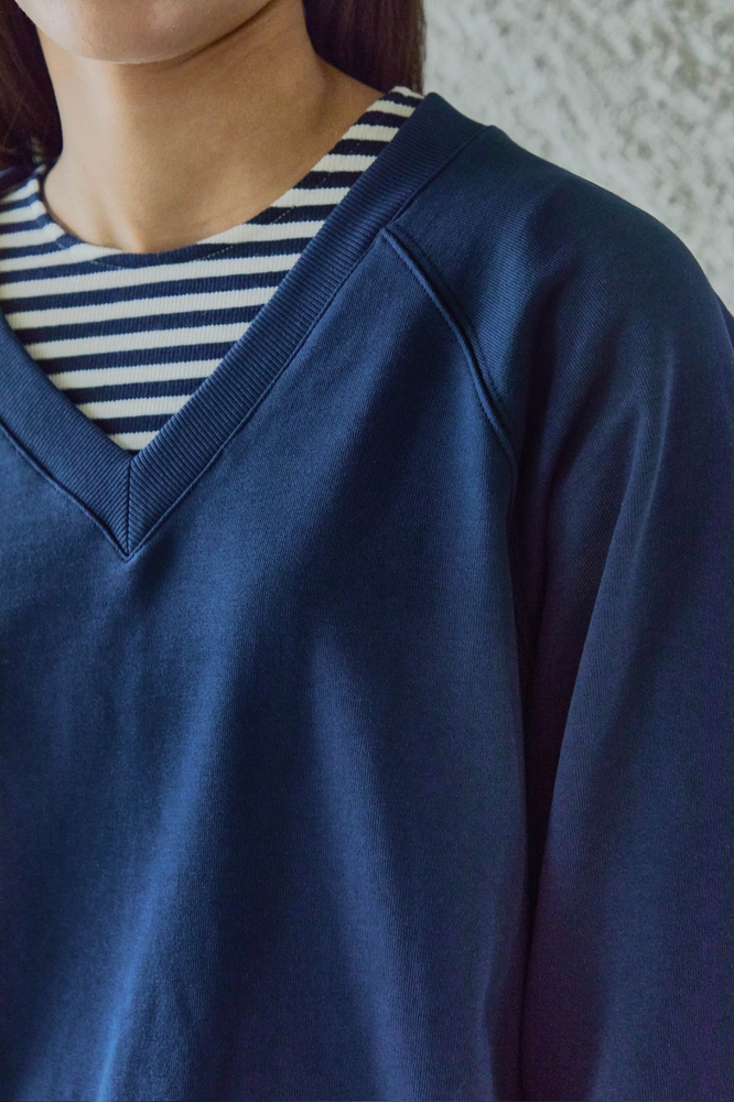 V-NECK SWEAT SHIRTS / NAVY