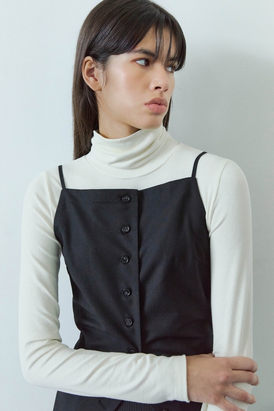  BUTTON DETAILED VEST WITH BELT / BLACK