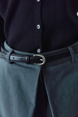 ROUND BUCKLE LEATHER BELT / BLACK