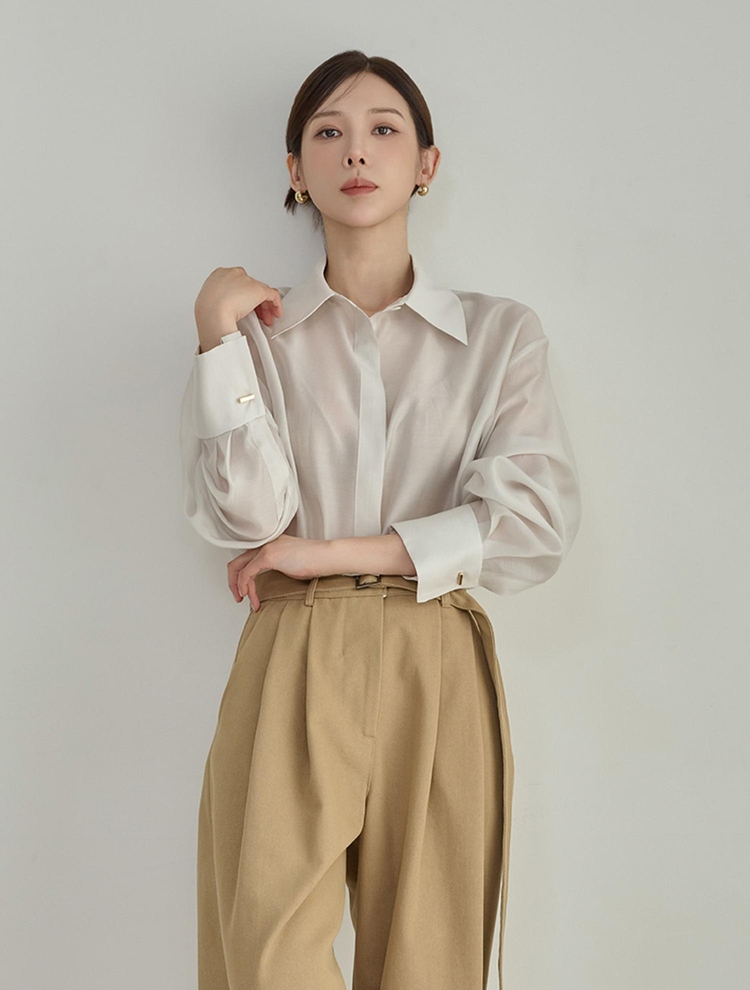 골드버튼 텐셀 블라우스아이보리 GOLD BOTTON TENCEL BLOUSE IVORY