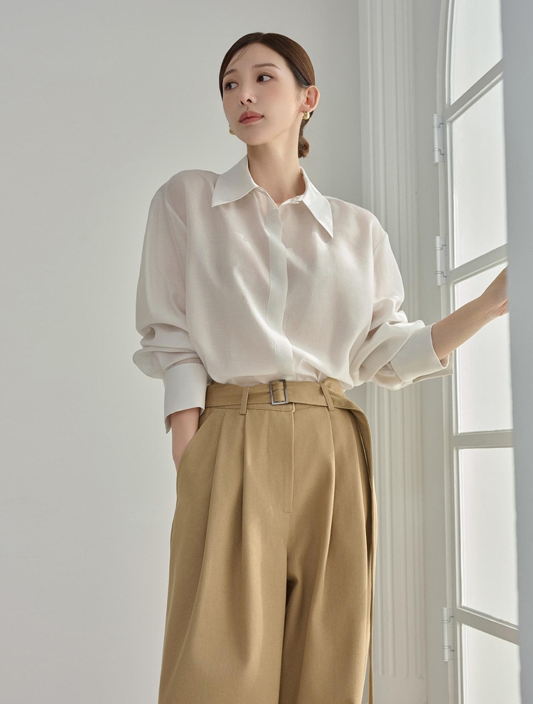 골드버튼 텐셀 블라우스아이보리 GOLD BOTTON TENCEL BLOUSE IVORY